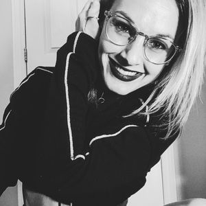 Meet your Posher, Stephanie